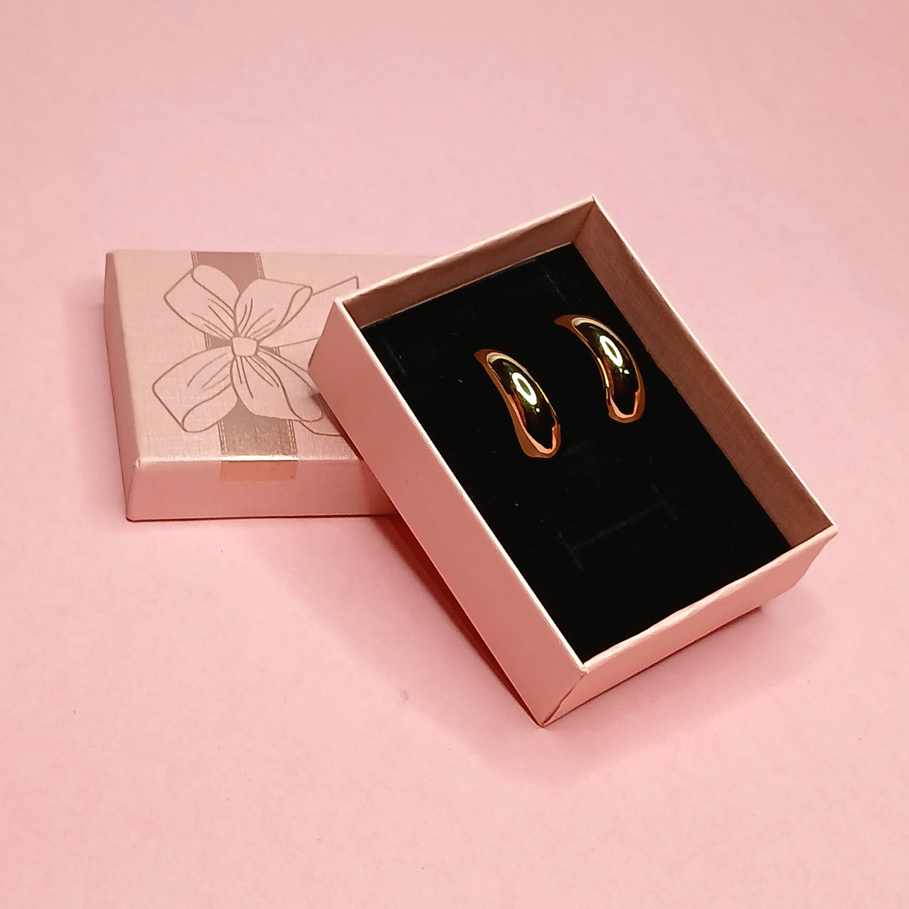 Ellegant Gold Hoop Earrings - Thumbnail 3