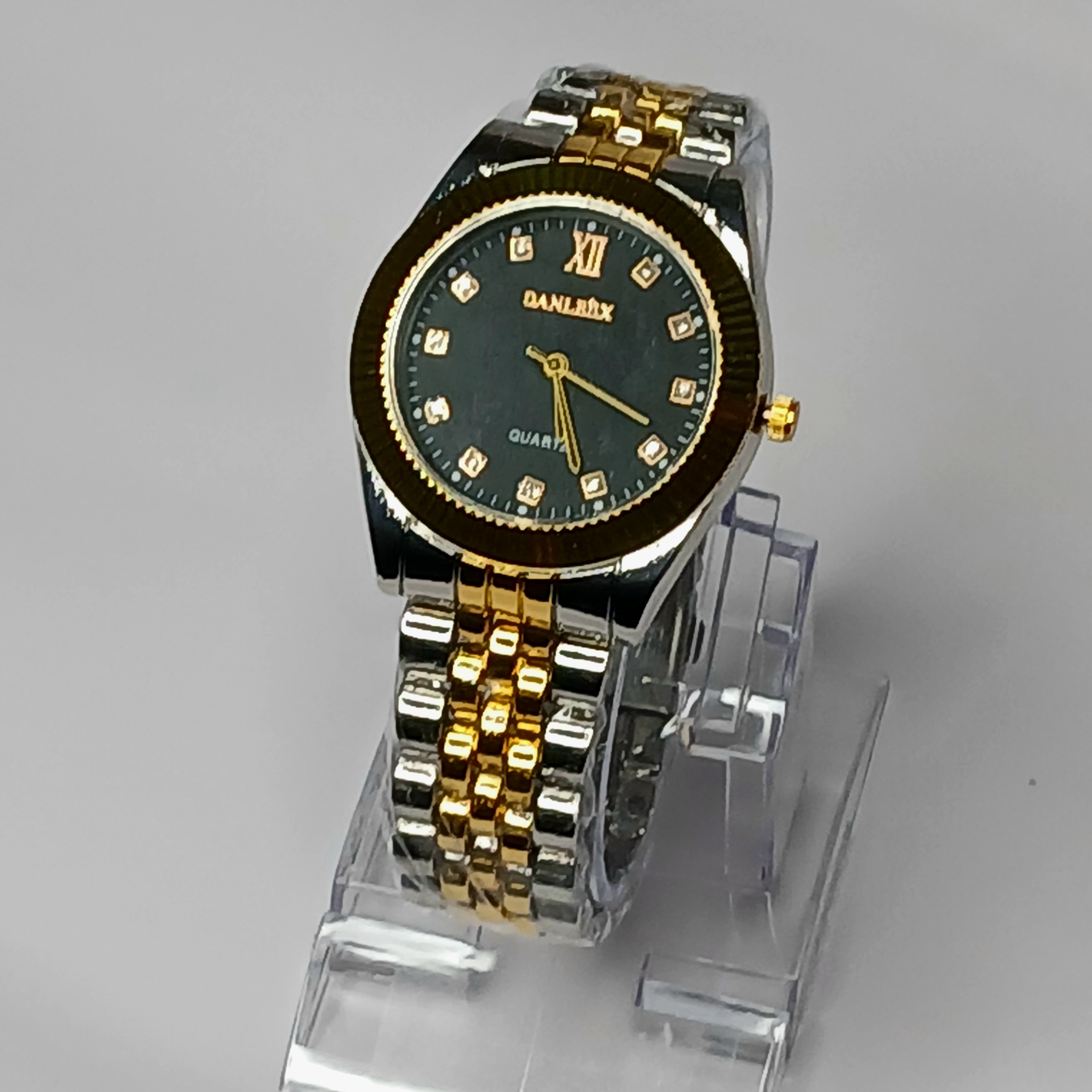 Exquisite GoldWatch